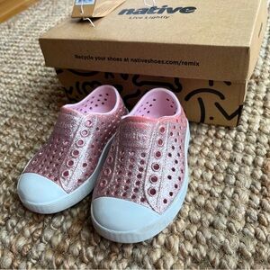 Native Jefferson Bling Pink/White Toddler Size 5 Box & Tags included